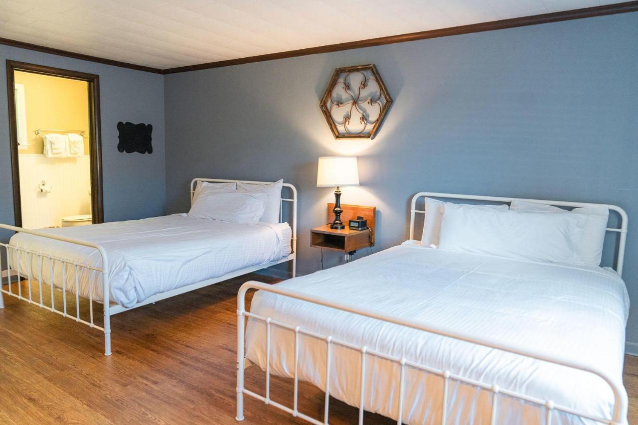 Whispering Winds Motel Аубурн Экстерьер фото